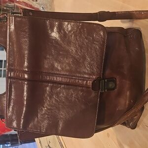 Vintage  leather strapped  shoulder bag